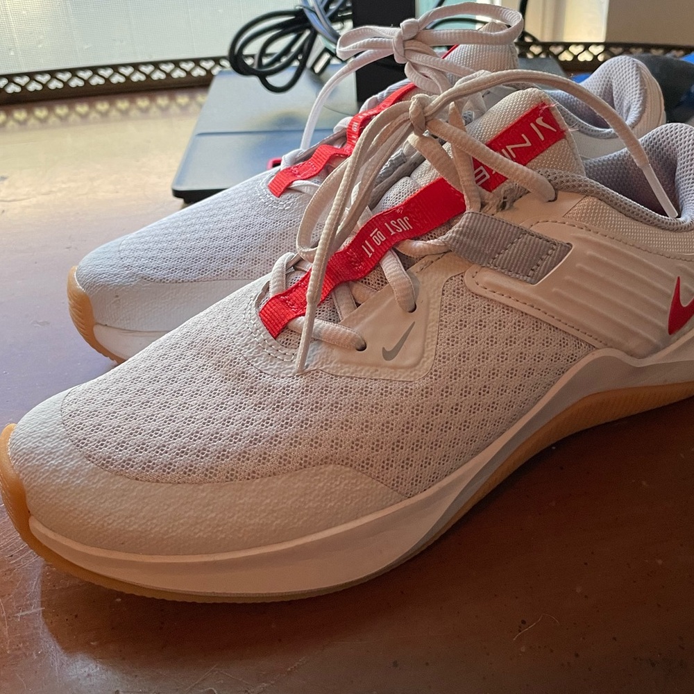Sneakers 6.5. I believe I purchased kids.I wear a 7.5 in women and they fit